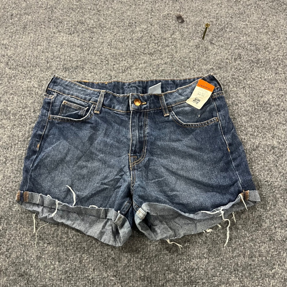 H&M Shorts Womens Size 8 Blue Viscose Blend Regular Waist Raw Hem Denim Casual